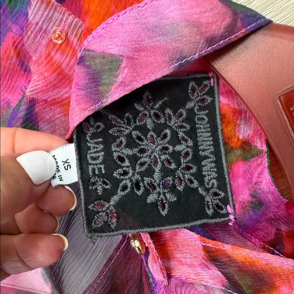 ❄️☀️Johnny Was Vibrant Floral Blouse - Pink and Purple - Picture 3 of 4